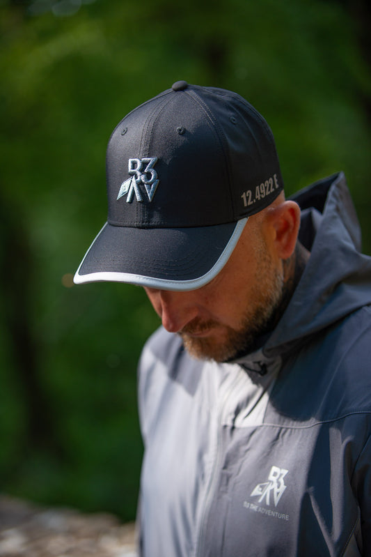 Colosseum Cap Black and Grey