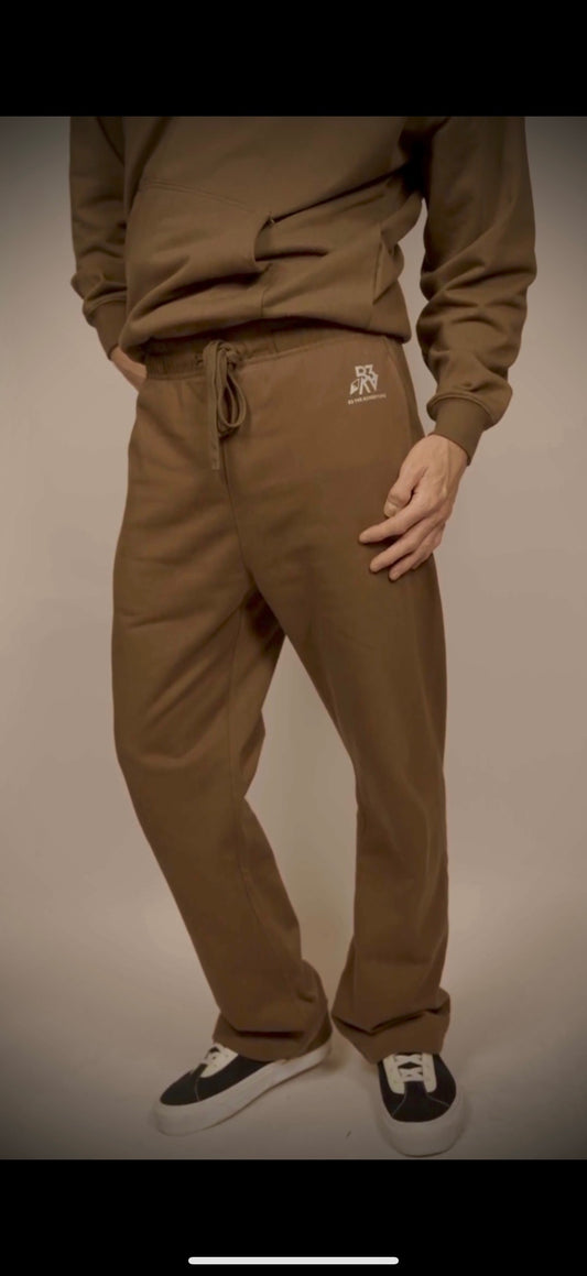Men's Apex Tracksuit Pants. Cocoa Ridge