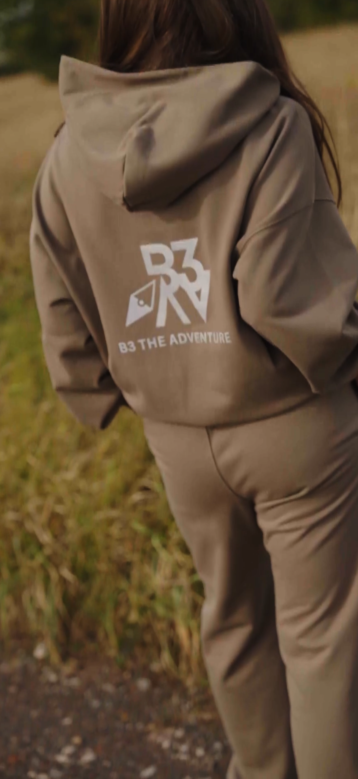 Women's Horizon Tracksuit Pants. Sandscape
