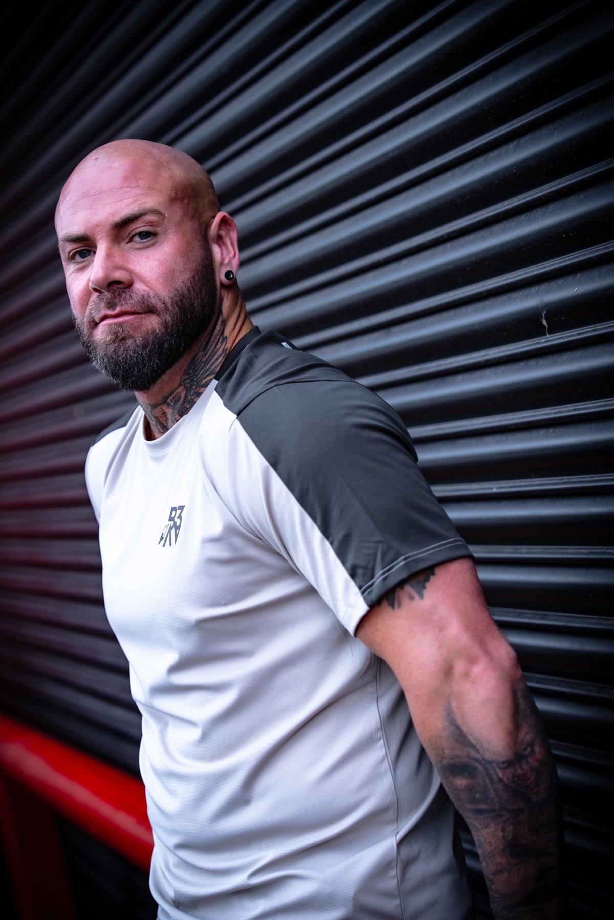 Men's Stone Ivory UNBOUND // SPHERE T-SHIRT
