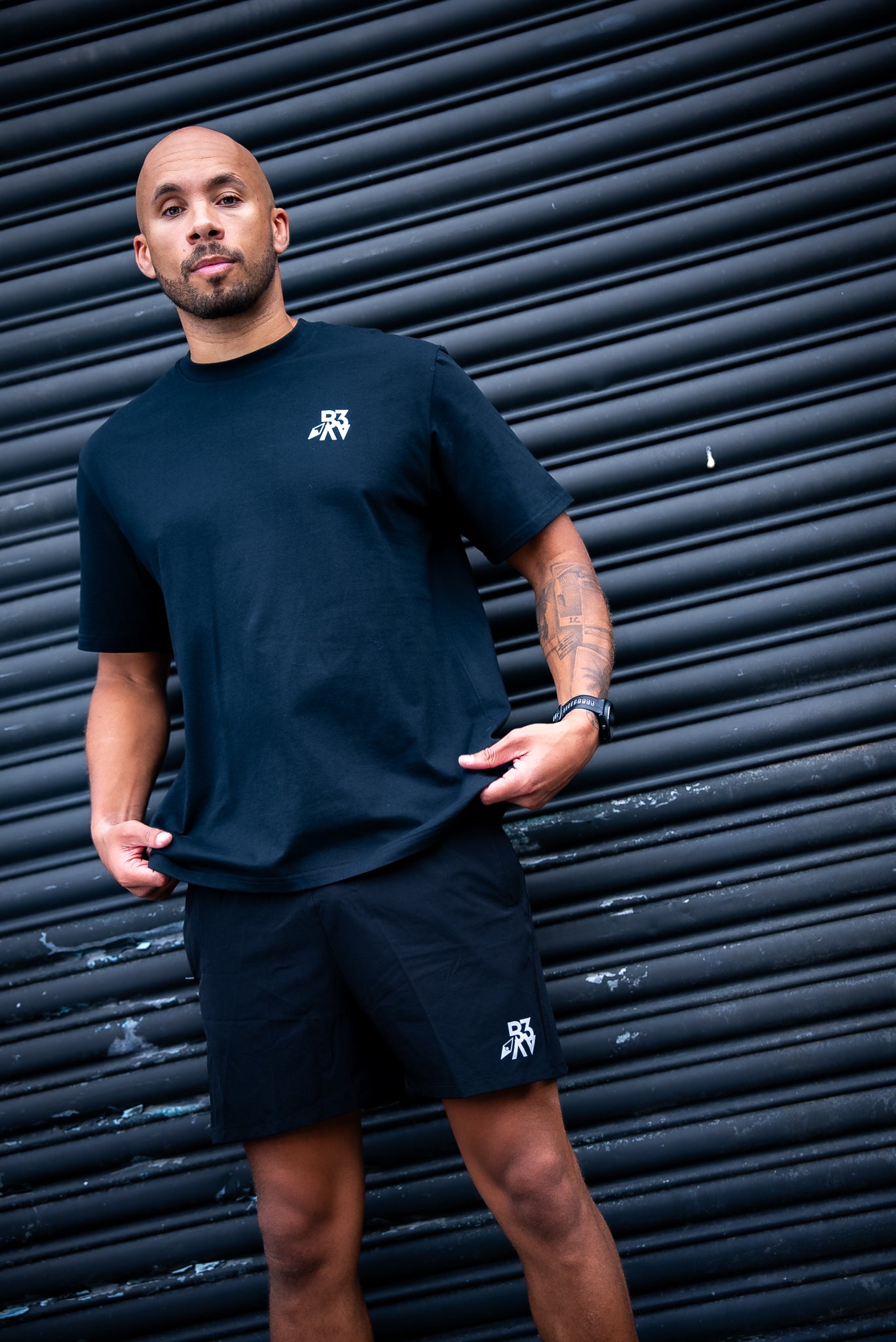 Men's Black UNBOUND // ATLAS T-SHIRT