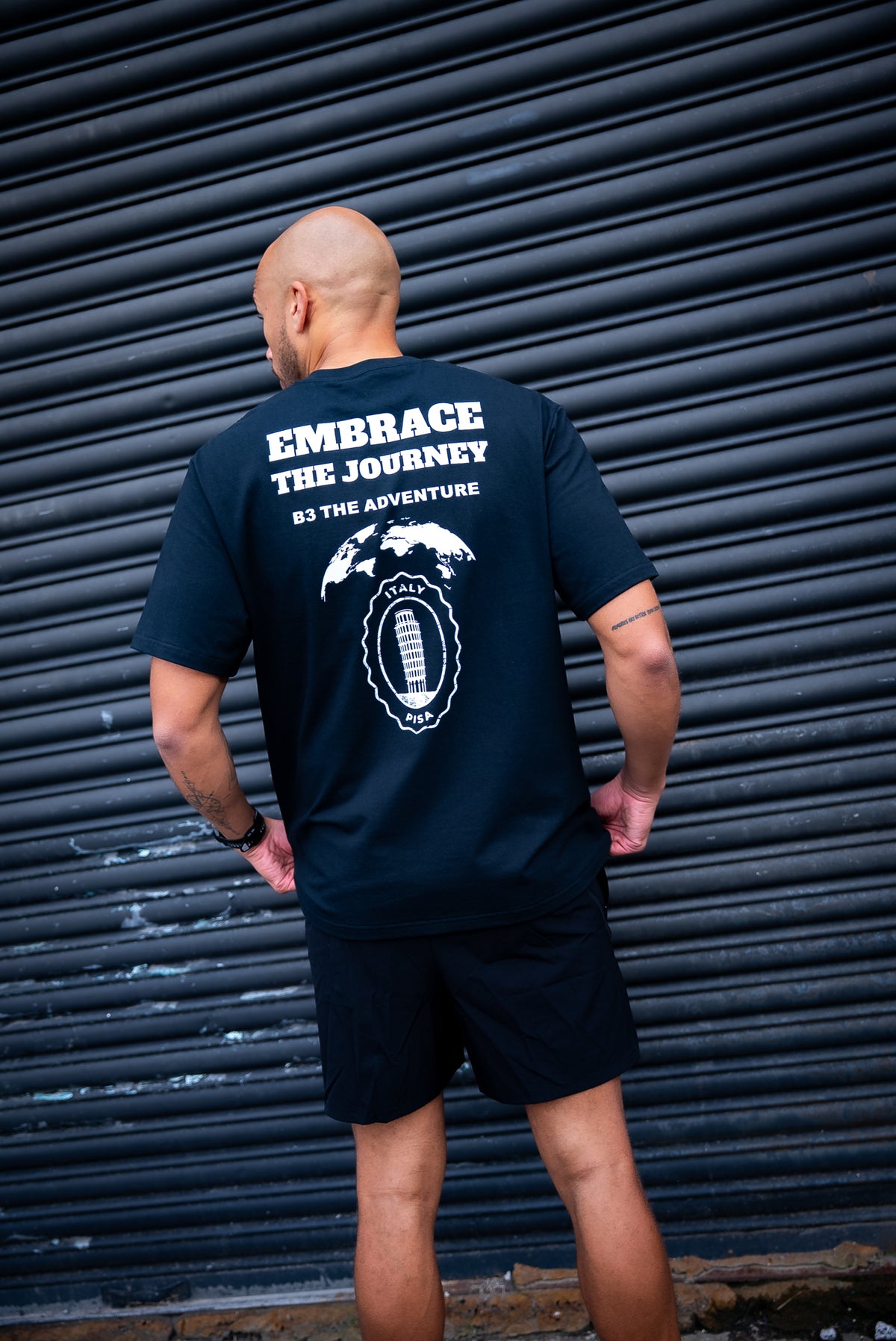 Men's Black UNBOUND // ATLAS T-SHIRT
