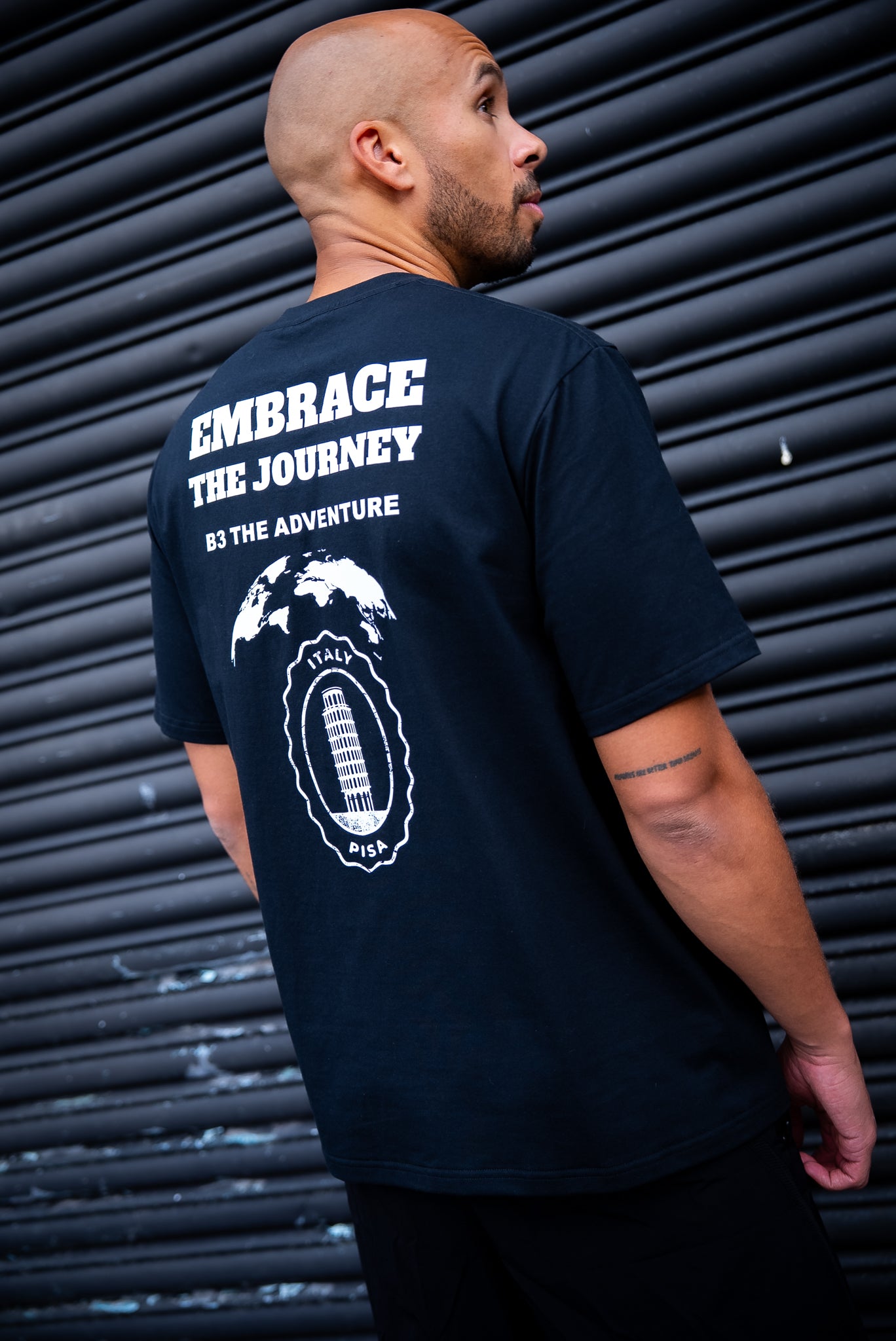 Men's Black UNBOUND // ATLAS T-SHIRT