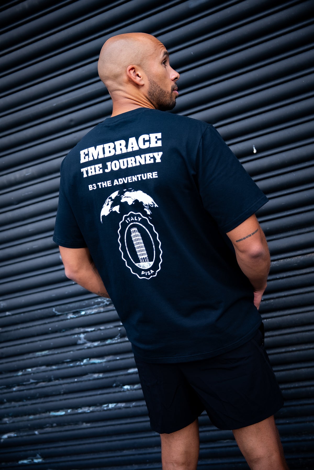 Men's Black UNBOUND // ATLAS T-SHIRT