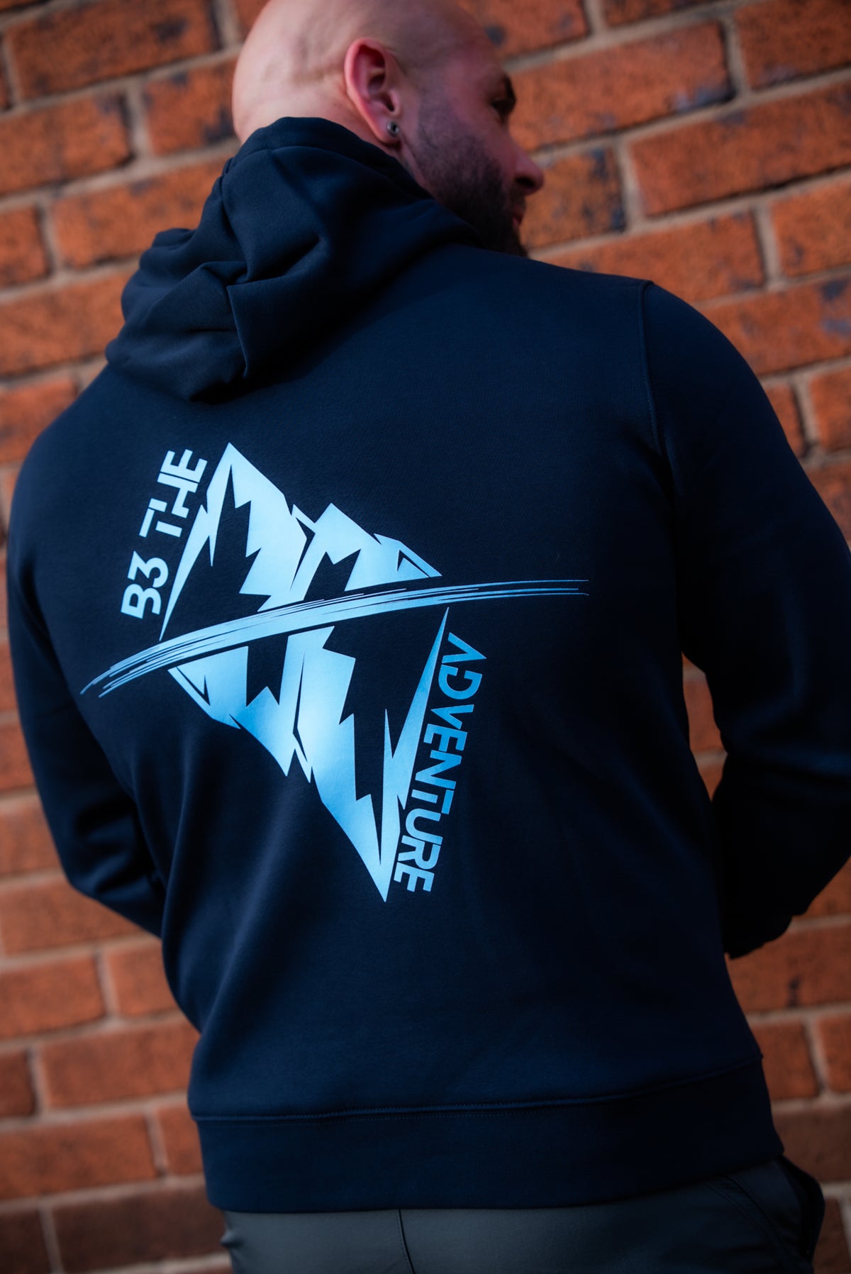 Men's UNBOUND // VECTOR NAVY HOODIE